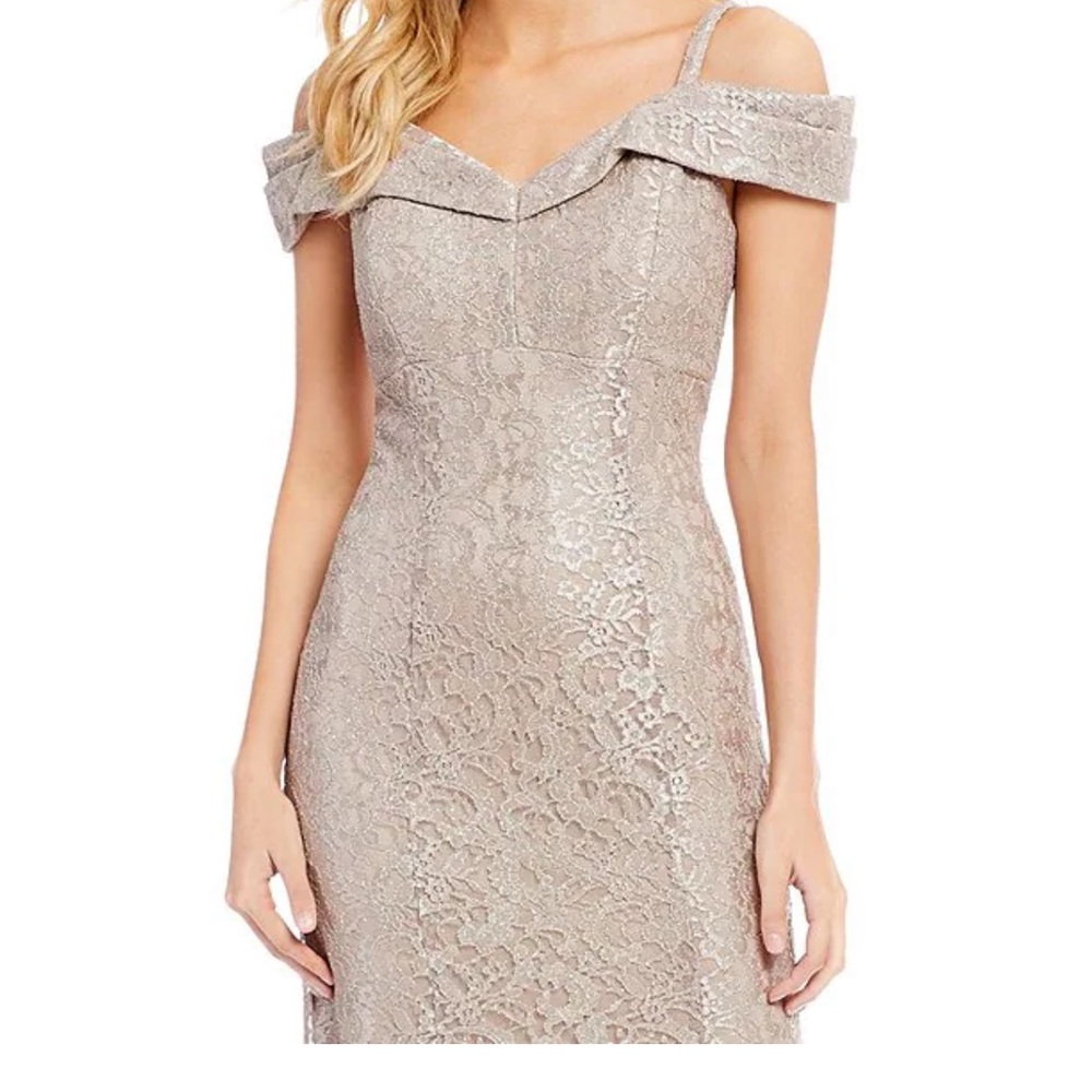 R&M Richards Off-the-Shoulder Cap Sleeve Floral Lace Mermaid Gown - Picture 3 of 6